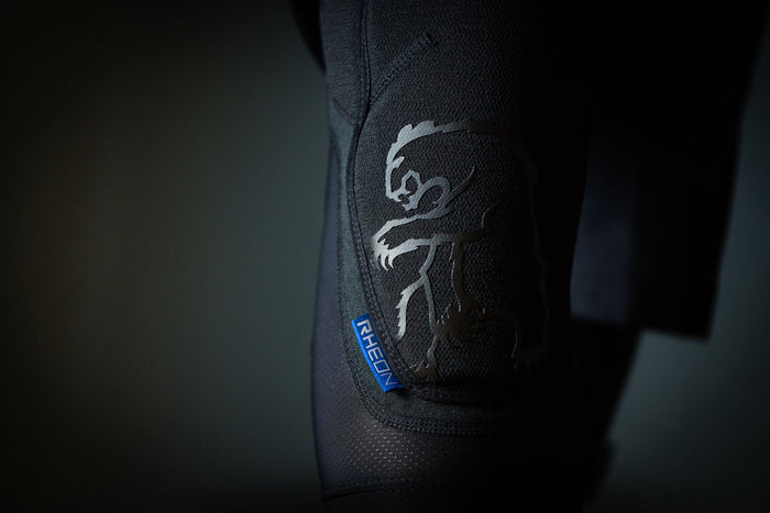 Chromag Rift Knee Pads - Canada - Smith Creek Cycle