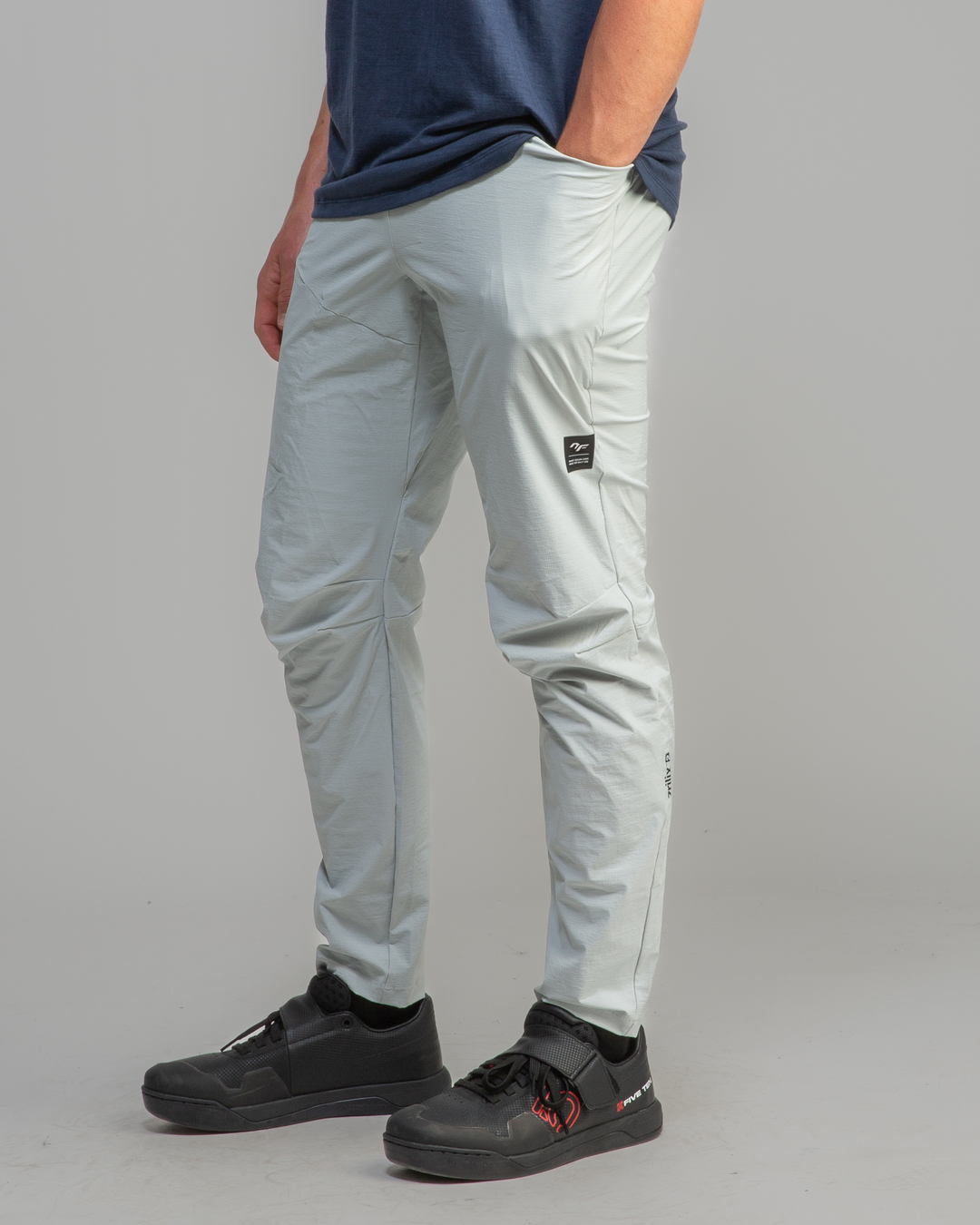 Ride NF Liteweight Trail Pant - Cool Grey